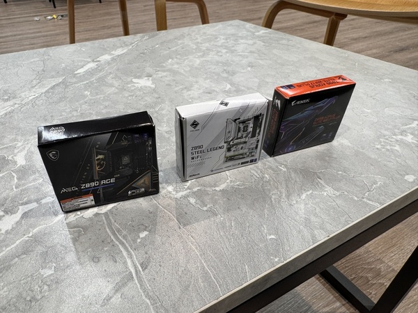 メーカー監修 手のひらPCパーツ