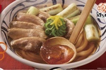 うまそ～！ はなまるに「鴨ねぎうどん」登場、鴨の脂がじわっと溶け込む
