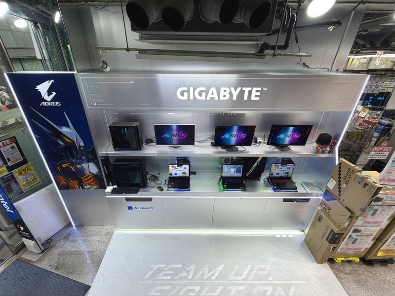 GIGABYTE Refreshes Sales Floor at Tsukumo PC Main Store! Laptops and Gaming Monitors Available at Special Commemorative Prices