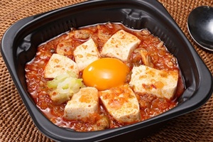 ローソンに旨辛アジアングルメ！ スンドゥブやガパオなど3品、本日発売
